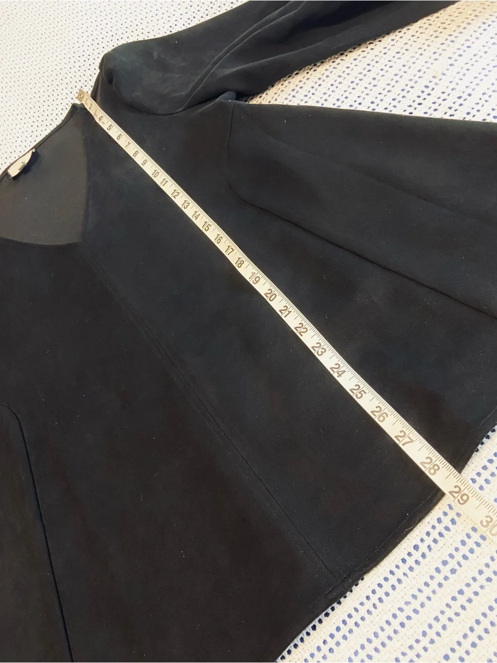 Tuckernuck Pomander Place Blouse Blouse Ruffle Cuff Vegan Black Size Large